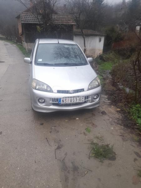 Daihatsu YRV 1.3 YRV