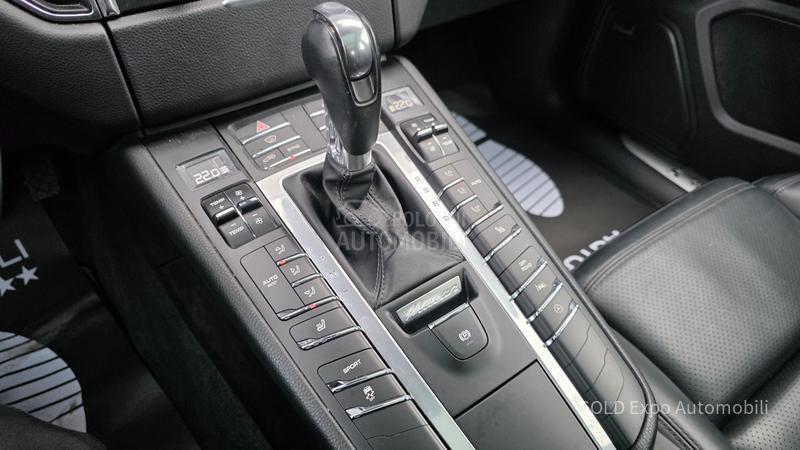 Porsche Macan 3.0 PLATINUM EDIT