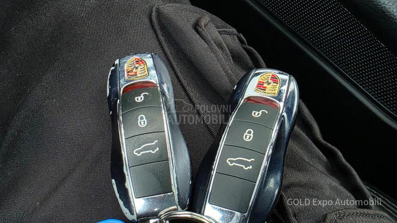 Porsche Macan 3.0 PLATINUM EDIT