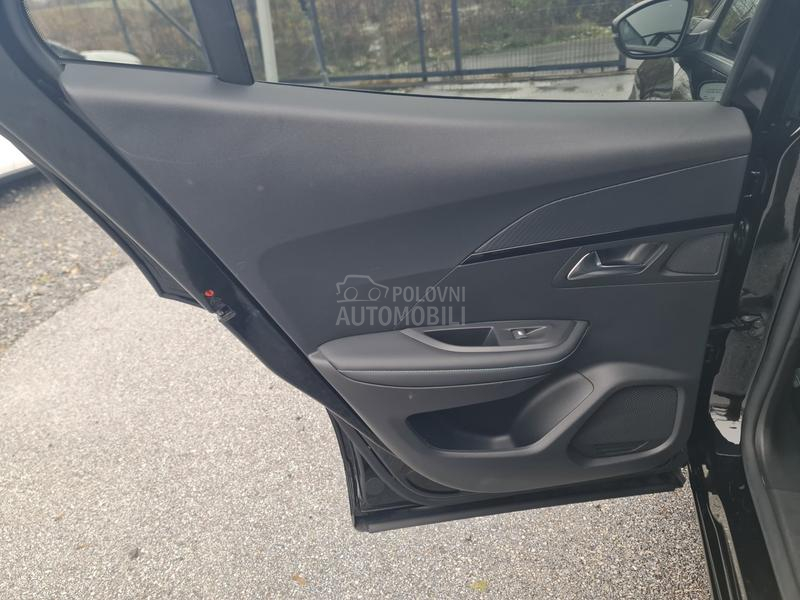 Peugeot 2008 ALLURE