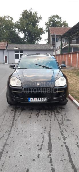 Porsche Cayenne 