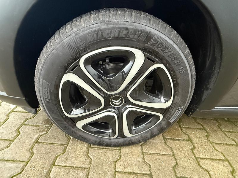 Citroen C3 1.2 SHINE