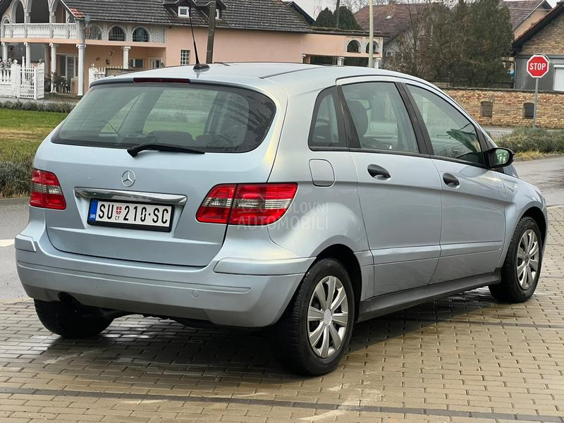 Mercedes Benz B 150 P.A.N.O.R.A.M.A