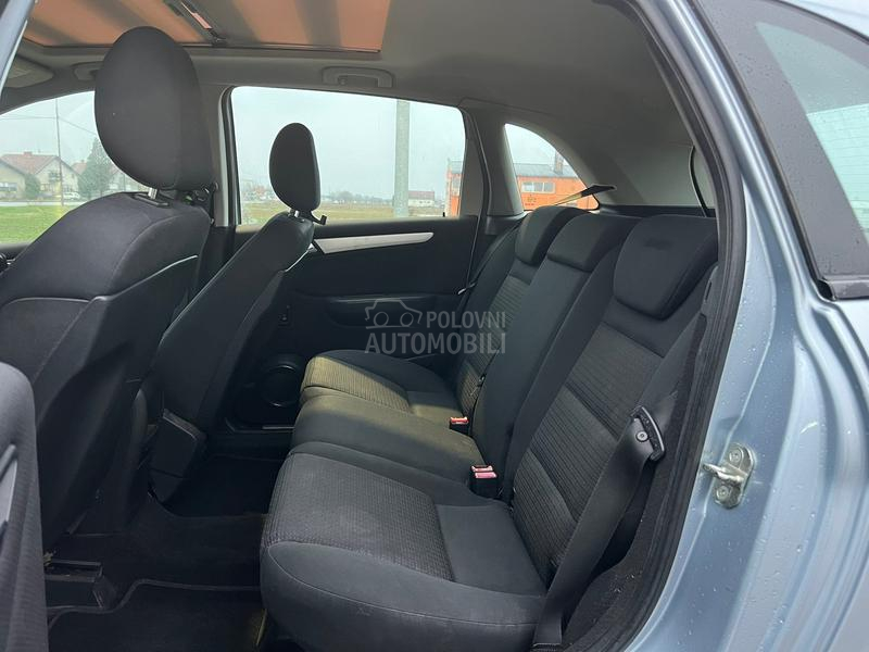 Mercedes Benz B 150 P.A.N.O.R.A.M.A