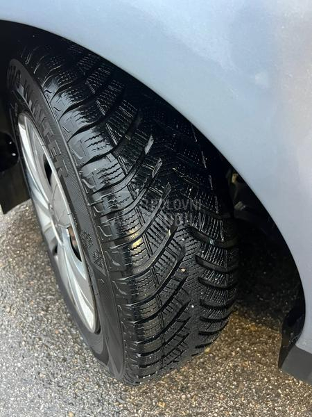 Mercedes Benz B 150 P.A.N.O.R.A.M.A