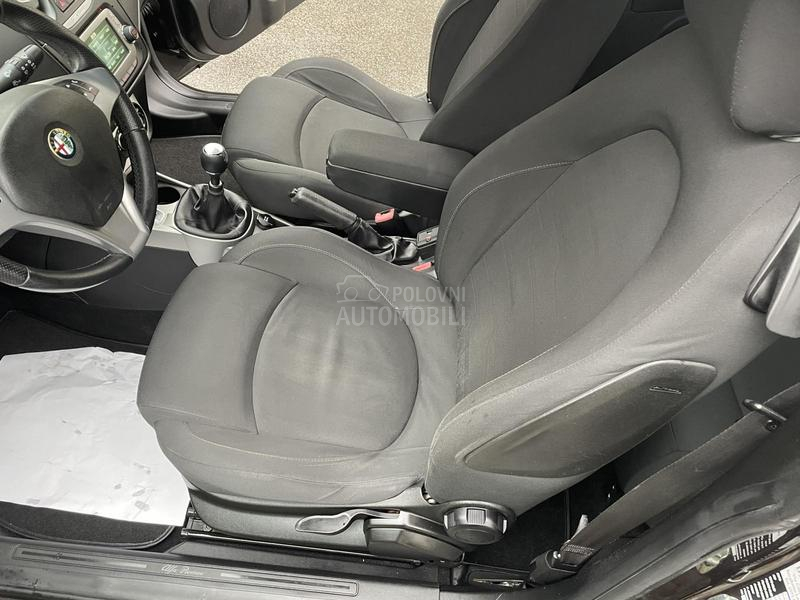 Alfa Romeo MiTo 1,3 mJET IZVANRED NA