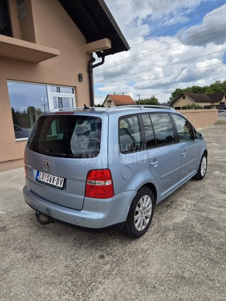Volkswagen Touran 