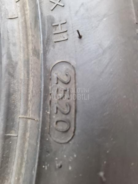 Hankook 225/55 R18 Zimska