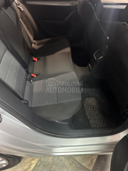 Škoda Octavia BI Xenon