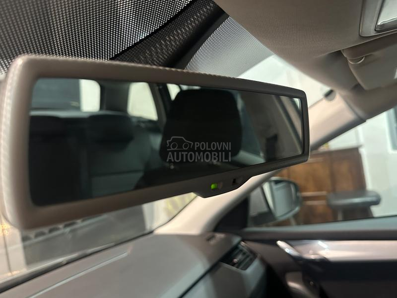 Škoda Octavia BI Xenon