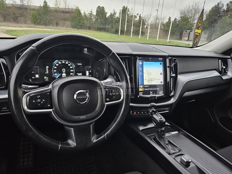 Volvo XC60 Momentum