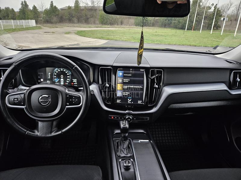 Volvo XC60 Momentum