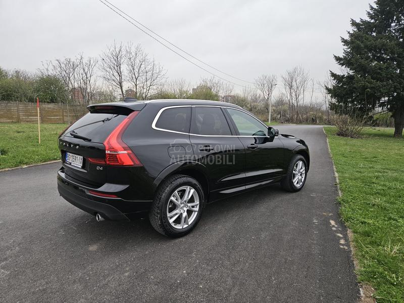 Volvo XC60 Momentum