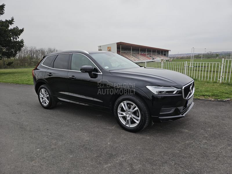 Volvo XC60 Momentum