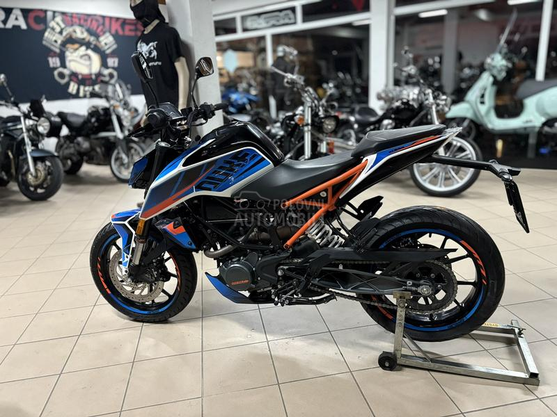 KTM Duke