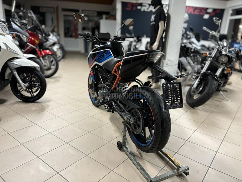 KTM Duke