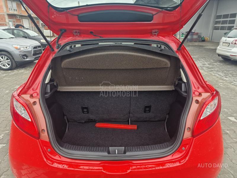 Mazda 2 1.3B SVAJCARSKA