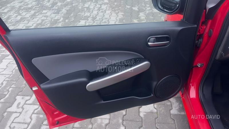 Mazda 2 1.3B SVAJCARSKA