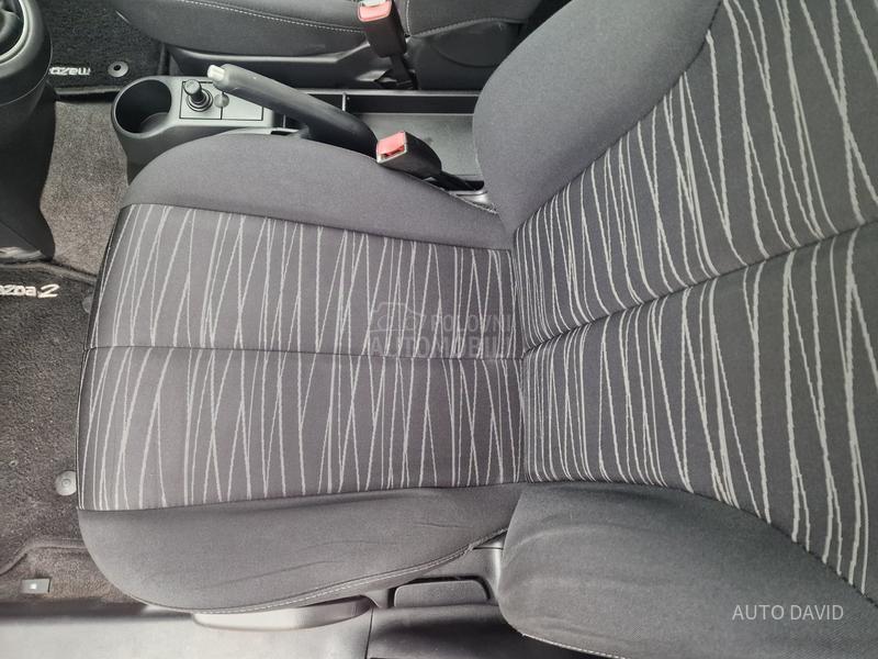 Mazda 2 1.3B SVAJCARSKA