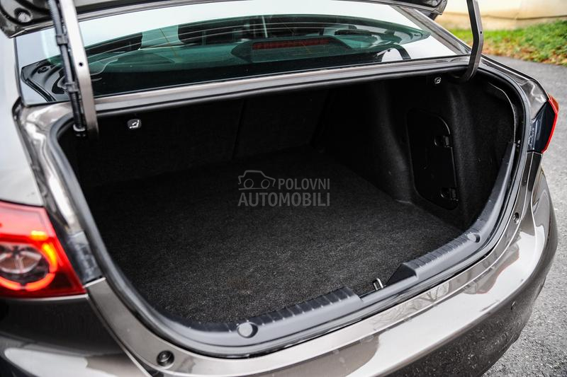 Mazda 3 2.0 Skyactiv