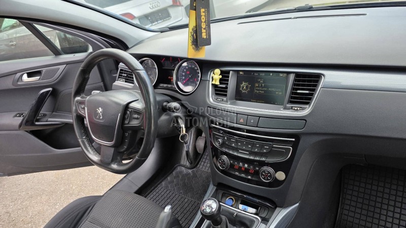 Peugeot 508 1,6eHDI NAVl/PANO