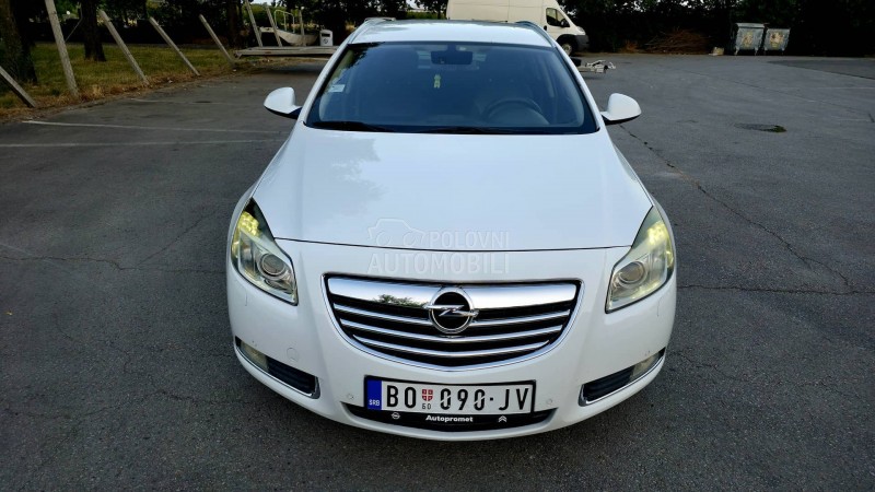 Opel Insignia 2,0Cdti Excluziv
