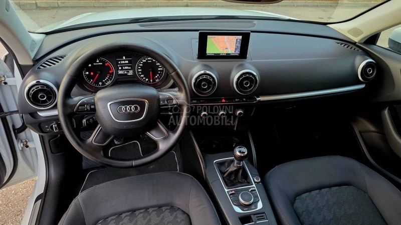 Audi A3 1,6TDI NAVl PERLA