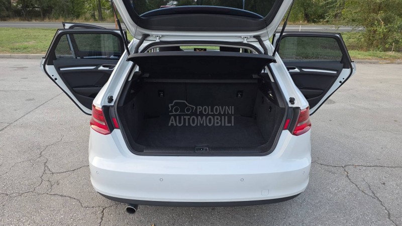 Audi A3 1,6TDI NAVl PERLA