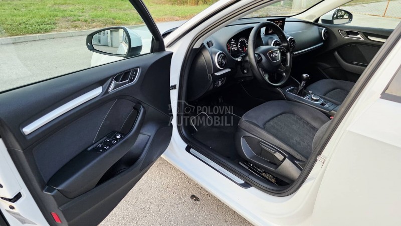 Audi A3 1,6TDI NAVl PERLA