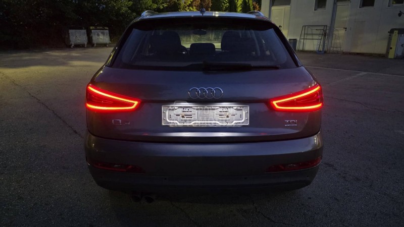Audi Q3 S-TRON LED/NAV 4x4