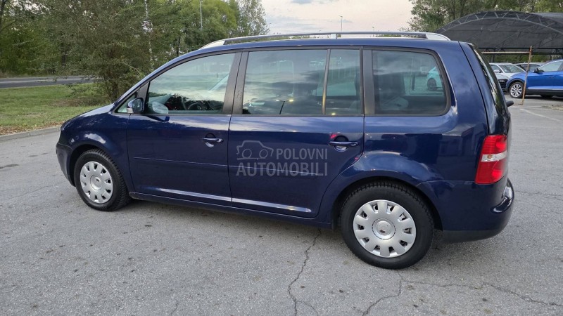 Volkswagen Touran 2,0TDI DSG HIGH LINE