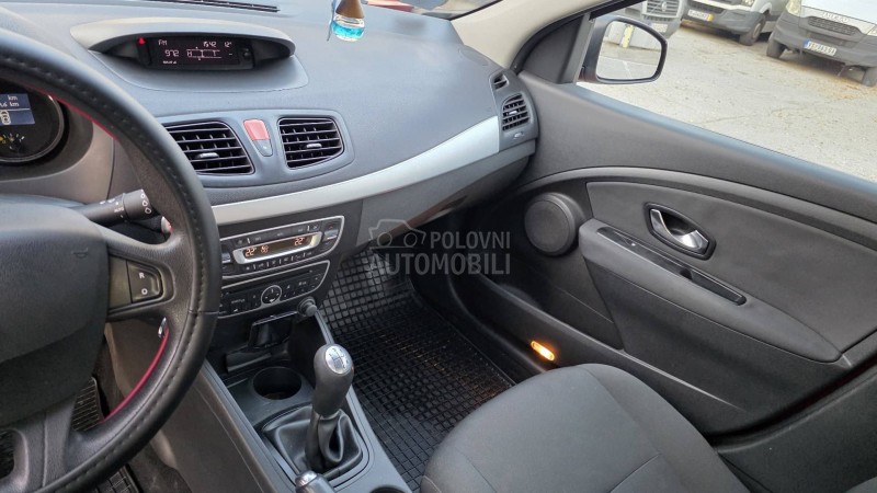 Renault Fluence 1,6b Expression