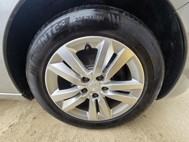 Peugeot 308 1.6 HDI PAN/LED/KAM