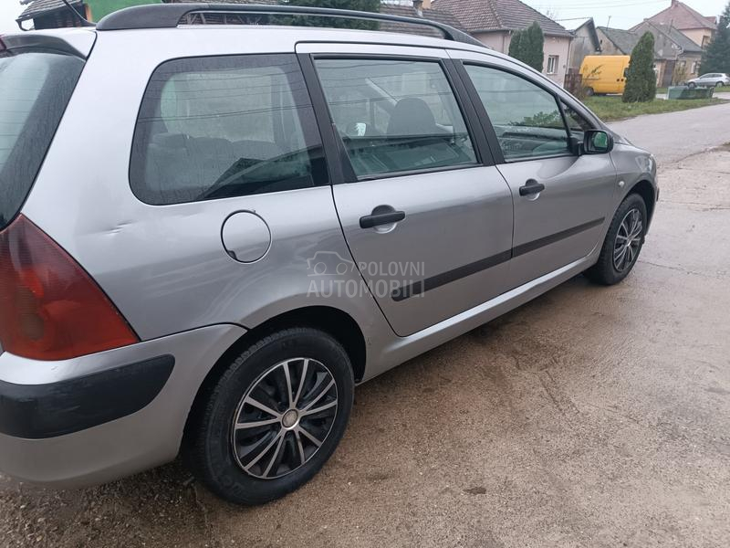 Peugeot 307 1.4 hdi  tek  r e g