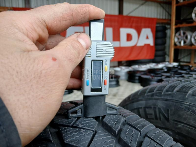 Vredestein 215/65 R17 Zimska