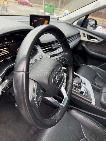 Audi Q7 pan/matrix/360