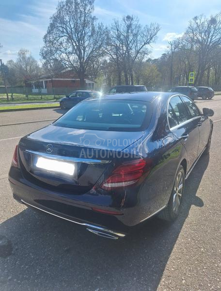 Mercedes Benz E 220 