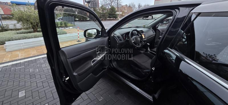 Mitsubishi ASX 1.6INSTYLE/car vert