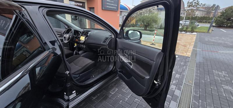 Mitsubishi ASX 1.6INSTYLE/car vert