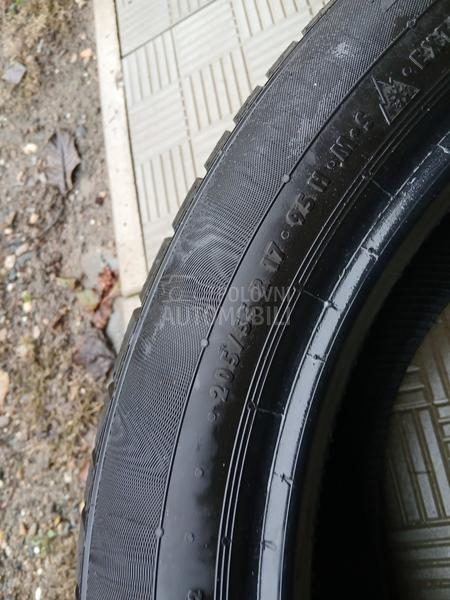Continental 205/55 R17 Zimska