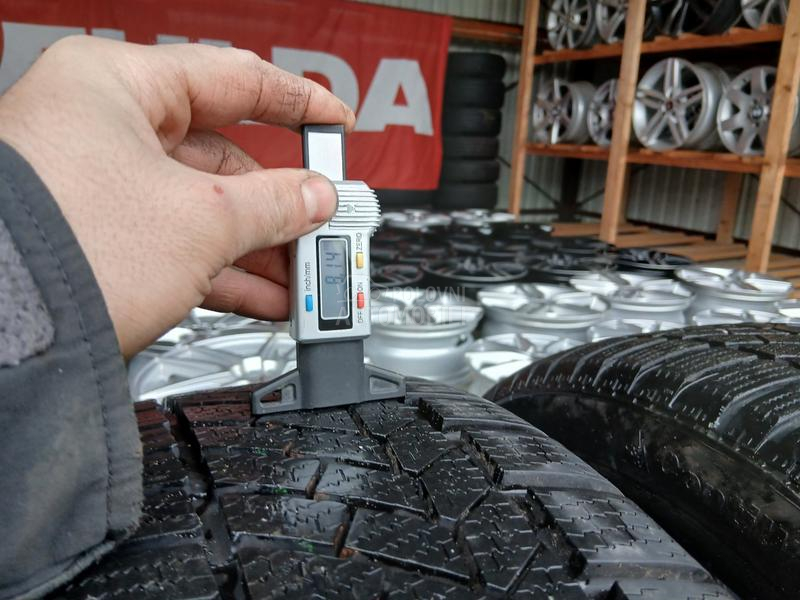 Continental 205/55 R17 Zimska