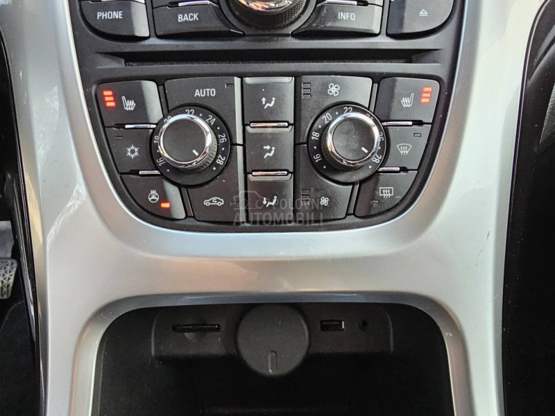 Opel Astra J GTC 1.4T  COSMO