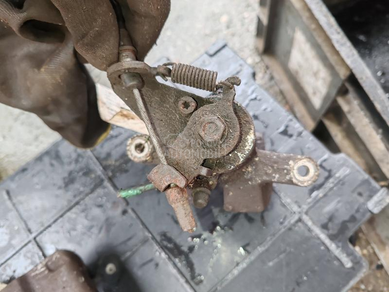 zadnja kočiona klešta