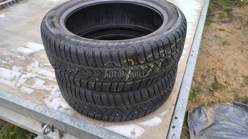 Pirelli 215/50 R18 Zimska