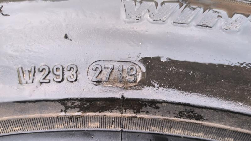 Pirelli 215/50 R18 Zimska