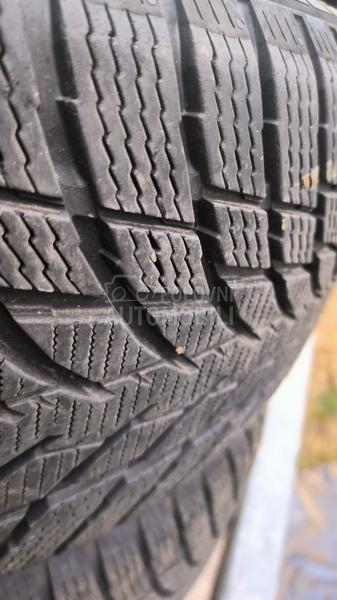 Nokian 215/50 R18 Zimska