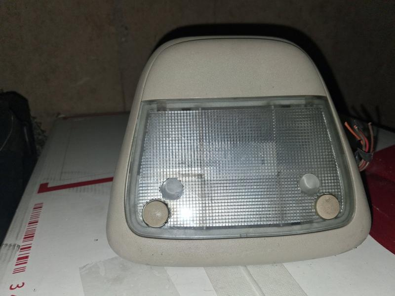ogledalo i svetlo kabine