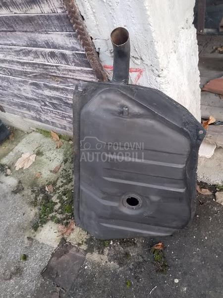 Rezervoar , plovak, čep