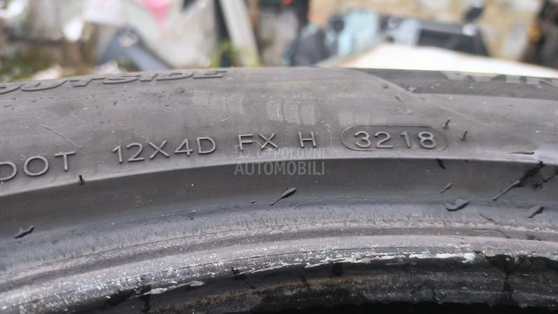 Hankook 235/55 R18 Zimska