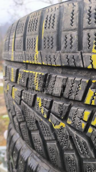 Hankook 235/55 R18 Zimska